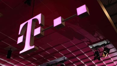 Hackers Sell T-Mobile Data